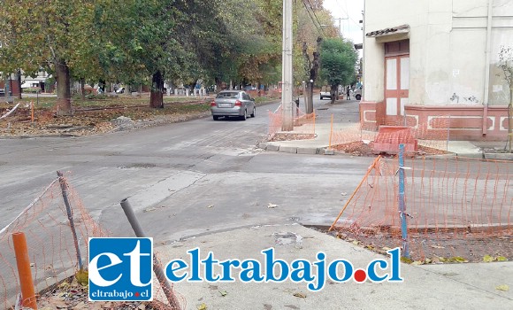 Desde otra perspectiva, la vista panorámica del badén que deberá reconstruirse.