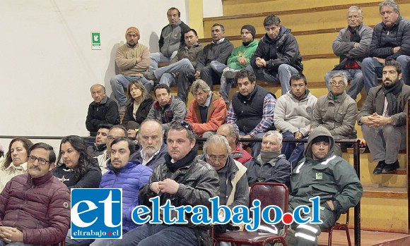 En una reunión participativa, el edil estuvo junto a regantes y vecinos de la segunda sección del Aconcagua, analizando esta propuesta del MOP.