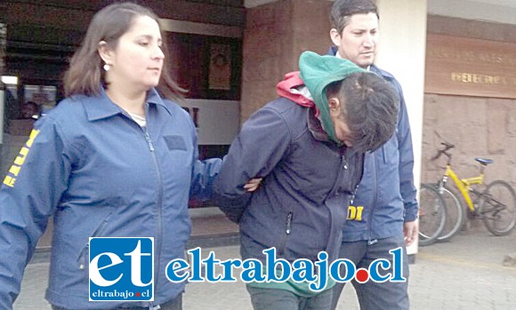 El detenido y acusado de violación es amigo del hijo de la víctima, quien lo llevó a su casa al verlo que no tenía dónde vivir.