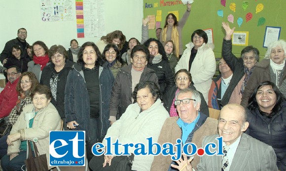 DIRIGENTES COMUNITARIOS.- Ellos son parte de los dirigentes que en agosto estarán terminando su año lectivo 2017, y algunos de ellos estarán más cerca de terminar el curso de tres años completo.