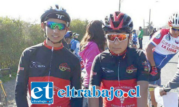 Marcos Tapia (14 años, a la izquierda) y Benjamín Silva (12 años, a la derecha), son dos de las futuras promesas del ciclismo sanfelipeño.