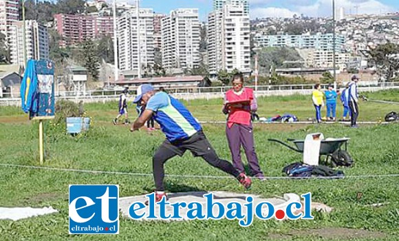 En el torneo de Lanzamientos realizado en el Sporting de Viña del Mar, Giovanni Leiva ganó e impuso nuevos récord en la Bala y el Disco.