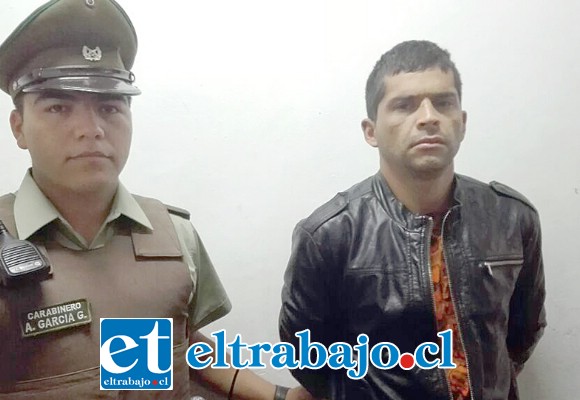 Carlos Acevedo Cataldo, uno de los sujetos detenidos acusado de ser protagonista de este asalto a mano armada ocurrido la tarde de ayer en San Felipe. El detenido posee un largo historial delictual.