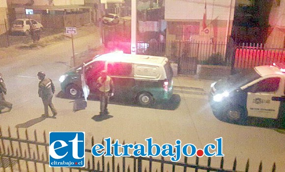 Un amplio operativo por parte de Carabineros se registró cerca de la medianoche de este jueves en la Villa Santa Teresita de San Felipe. (Fotografía: Patricio Alvarado).