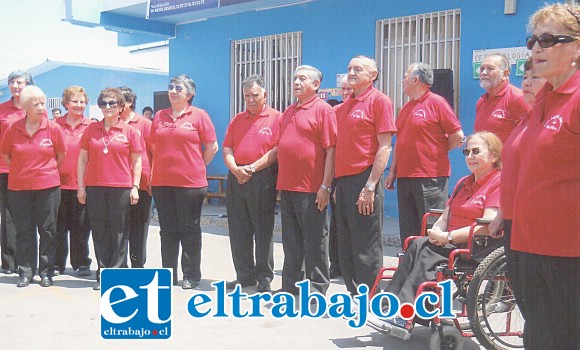 CORISTAS DE VIAJE.- Aquí vemos a estos viajeros coristas por tierras del norte de nuestro país.