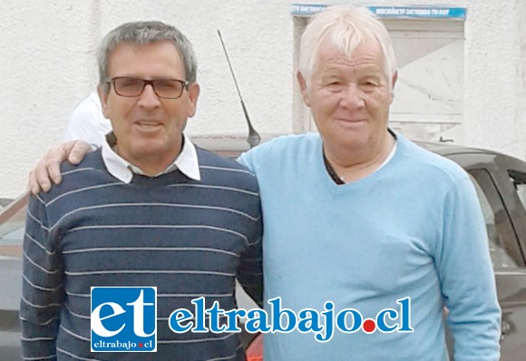 Antonio ‘Cocoa’ Villarroel, Dirigente del Centro de Futbolistas de San Felipe, junto a Ramón Cabezas, compañero de labores.