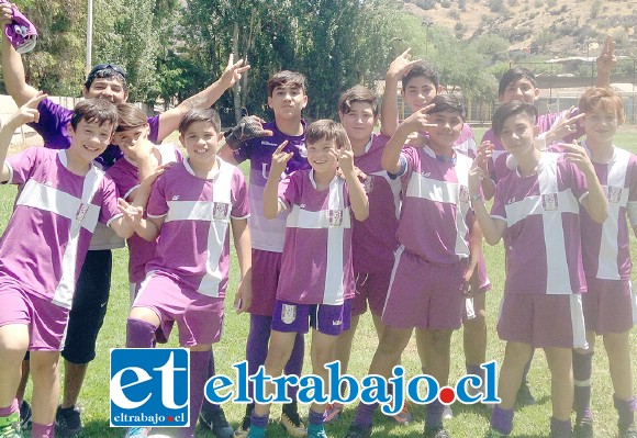 SEGUNDA INFANTIL.- También estos aguerridos futbolistas lograron ganar el primer lugar en su categoría.