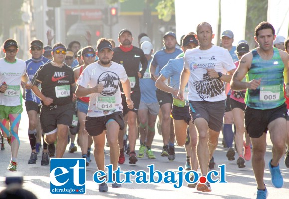 CALENTANDO MOTORES.- Aquí vemos la Máquina del Atletismo aconcagüino en plena acción, estos deportistas ya calientan motores para la Media Maratón Diario El Trabajo-Aconcagua Runners 2018.