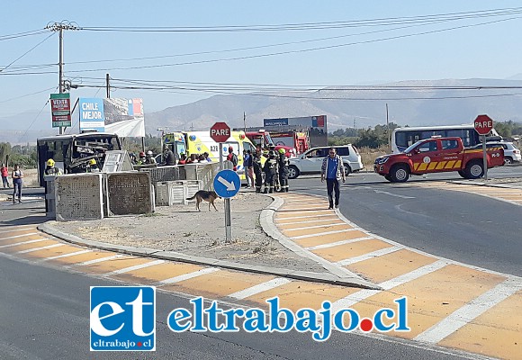 Bomberos sigue esperando una mejor comunicación entre los tres organismos más importantes a la hora de atender emergencias, comunicación que en el accidente de este sábado en Tres Esquinas volvió a verse afectada, según señalaron desde la institución bomberil.