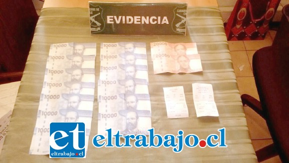 Carabineros incautó los billetes de $10.000 y $20.000 falsificados.