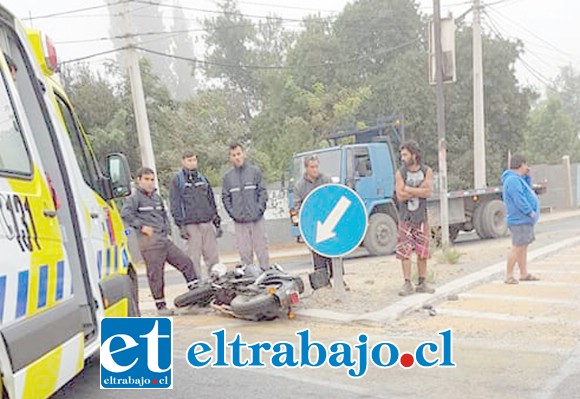 El fatal accidente ocurrió este miércoles en el cruce Tres Esquinas de San Felipe, conmoviendo a la comunidad debido a la juventud de la víctima y a su condición de activo y entusiasta voluntario de Bomberos.