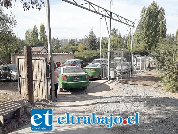 Personal de Carabineros concurrió al sitio del suceso la mañana de este viernes en el sector Los Molles de San Felipe.