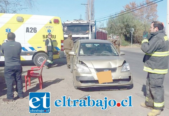 Un total de cuatro lesionados originó la colisión entre los dos vehículos.