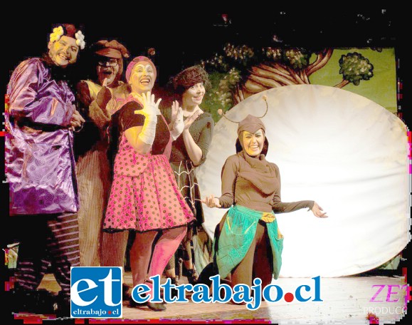 TEATRO FAMILIAR.- Ellos son parte de los personajes que darán vida al bosque en donde vive La Flor Encantada. Teatro infantil hoy viernes.