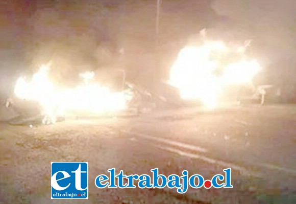 Un grupo de manifestantes encendió barricadas en las inmediaciones de la Villa 250 Años de San Felipe durante la madrugada de este 11 de Septiembre. (Foto Archivo).