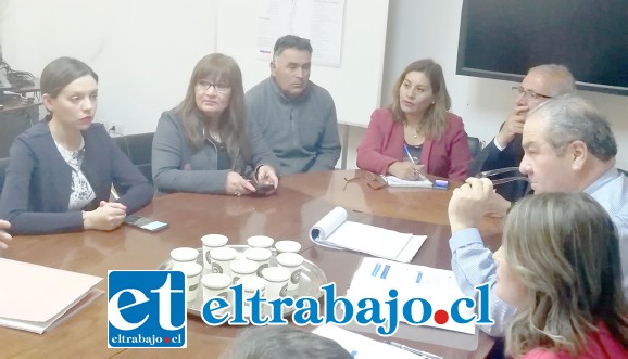 Autoridades de Aconcagua se reunieron con el Subsecretario de Redes para pedir un centro de quimioterapia que funcione en San Felipe, consiguiendo el compromiso de la autoridad de instalar al menos uno de mediana complejidad para que un porcentaje de pacientes pueda tratarse en el hospital San Camilo.