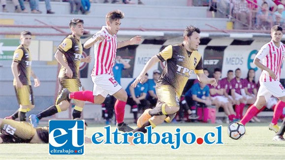 Unión San Felipe consiguió un agónico triunfo de 4 goles a 3 sobre el puntero Coquimbo Unido. (Foto: Jaime Solís)