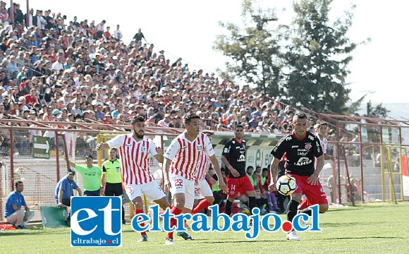 Para asegurar que las gradas del Municipal luzcan siempre como en esta imagen, el Uní Uní pondrá desde hoy 1.300 abonos a precios ultra bajos.