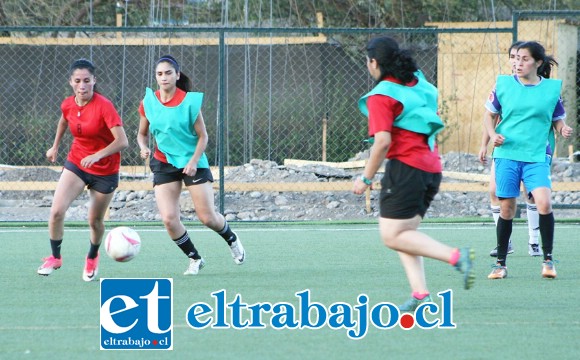 Como parte de su proceso de preparación para el decisivo partido de este fin de semana, la selección femenina de San Felipe entrenó el martes en el Complejo Deportivo del Uní Uní