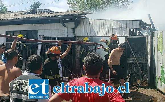 El fuego afectó a dos viviendas, pero afortunadamente pudo ser controlado por Bomberos.