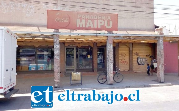 El hecho ocurrió en horas de la madrugada de ayer lunes al interior de la Panadería Maipú ubicada en avenida Sargento Aldea de San Felipe.