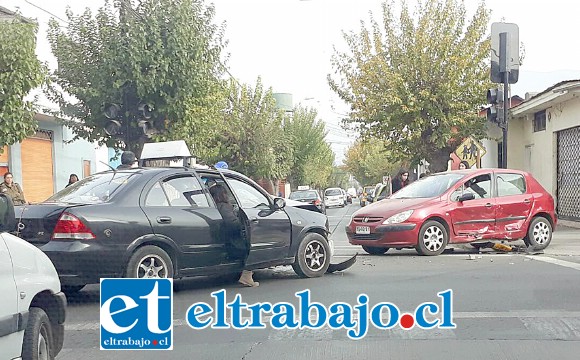 Así quedaron los vehículos tras el accidente de tránsito.