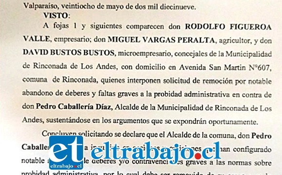 El alcalde hizo circular este documento, en el que se le declara Inocnete por los cargos en su contra.