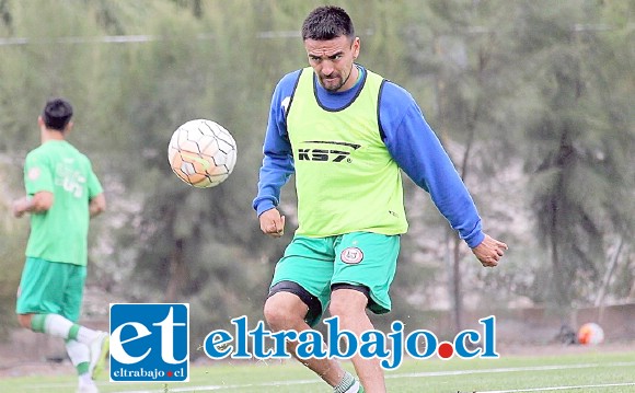 El lateral izquierdo se perderá el partido de este domingo ante Santiago Wanderers.