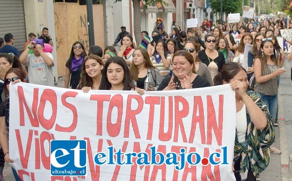 MUJERES AL FRENTE.- Ellas son las féminas aconcagüinas, dispuestas a seguir luchando por la no violencia.