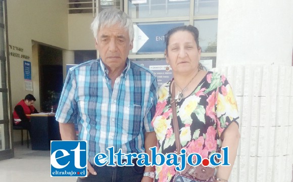 Los padres de Susana Sanhueza a la salida del Tribunal de Garantía de San Felipe.