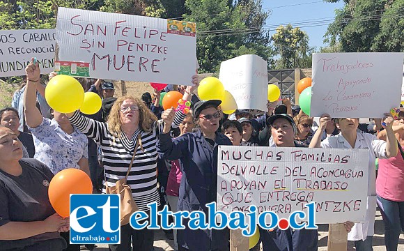 Gran cantidad de empleados de Pentzke protestaron en las afueras de Tribunal Oral en Lo penal de San Felipe, ya que en pocos días todos quedarán cesantes.