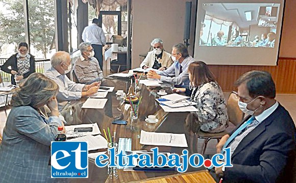 El Concejo Municipal resolvió prorrogar la actual concesión a la empresa de parquímetros, la cual está solicitando una rebaja cercana al 50% debido a la notable baja de vehículos estacionados.