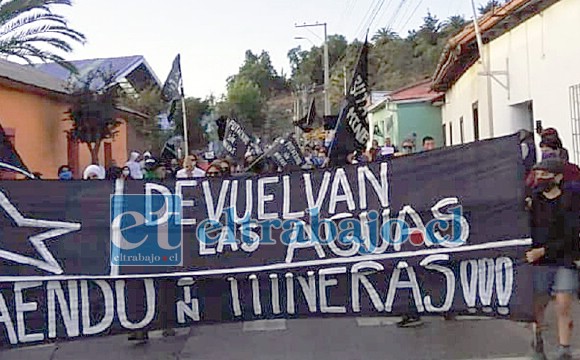 Las fuerzas vivas de Putaendo han expresado reiterada y masivamente su profundo rechazo a la minería en su valle, algo que las autoridades no toman en cuenta.