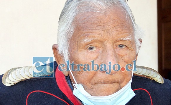 EL GRAN ROBLE.- Así luce en la actualidad este Tesoro Viviente de nuestra comunidad, Ismael Herrera Benítez a la edad de 98 años.