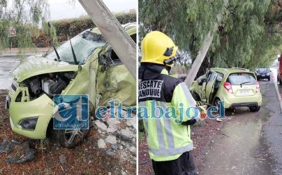 Personal de Bomberos de San Felipe debió concurrir al sitio del suceso para liberar al conductor que quedó atrapado en el deformado habitáculo.