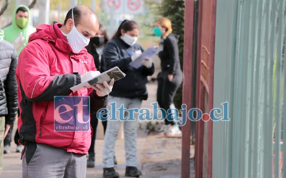 Los equipos municipales han entregado más de 14 mil cajas de alimentos a los vecinos de la comuna.