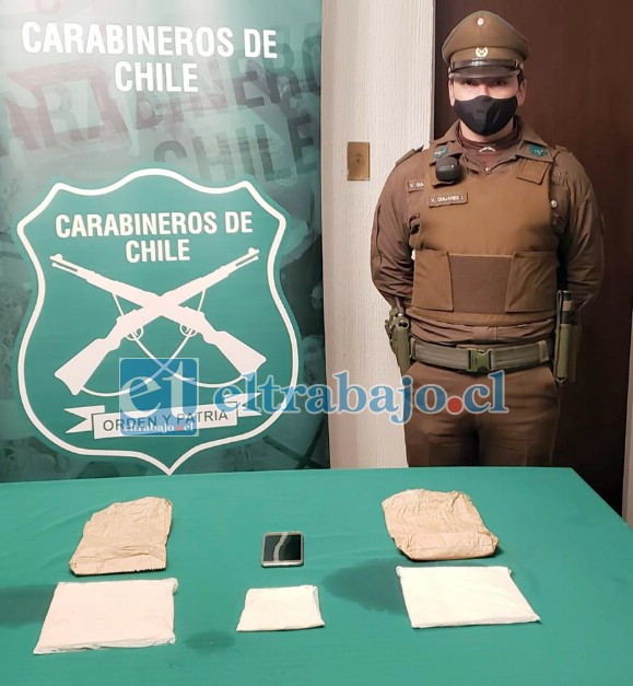 El procedimiento permitió decomisar 1,1 kilos de pasta base de cocaína y un vehículo, además de detener a un sujeto que estaba prófugo desde el año 2015.