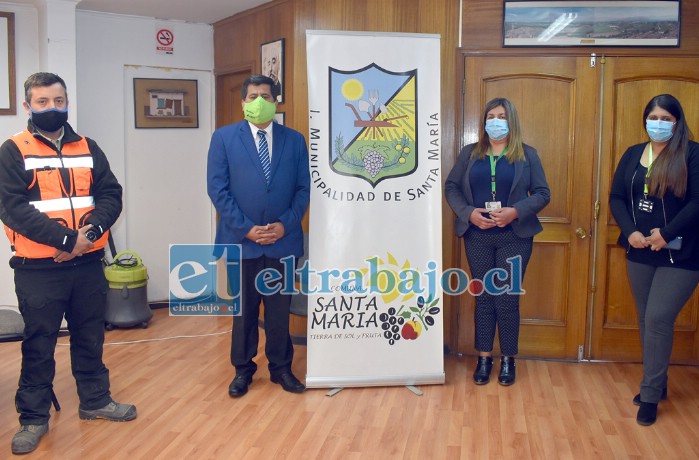 MEJORA EL PANORAMA.- El anuncio de esta importante oportunidad laboral se hizo al mediodía de este miércoles en el salón del Concejo de la Municipalidad de Santa María.