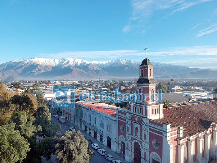 SAN FELIPE ENTRE LAS MEJORES.- Así lo estableció ranking elaborado por la Universidad Autónoma, la que midió tres grandes variables: salud y bienestar, economía y recursos y educación, demostrando la exitosa gestión del alcalde Patricio Freire.