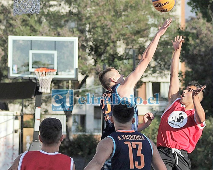 Por ahora y mientras no se llegue a la fase 5, en el seno de la ABAR sólo se piensa en un torneo 3 x 3.