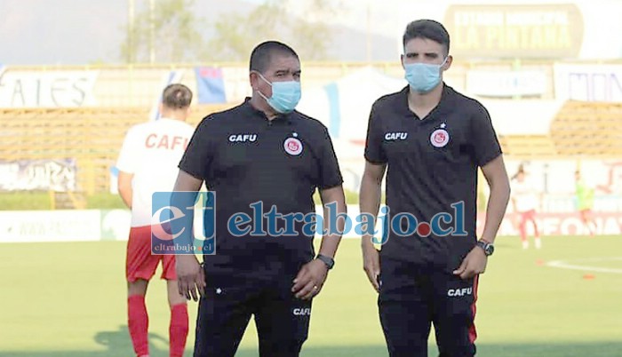 El ex central y ahora técnico reconoció que no ha sido notificado si seguirá a no al mando del primer equipo.