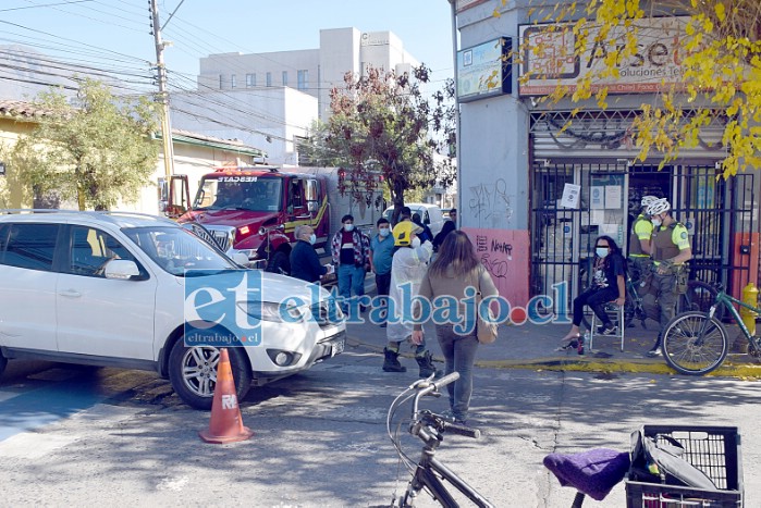 Una mujer fue atropellada por una SUV blanca en la esquina de Merced con Navarro a eso del mediodía de este martes.