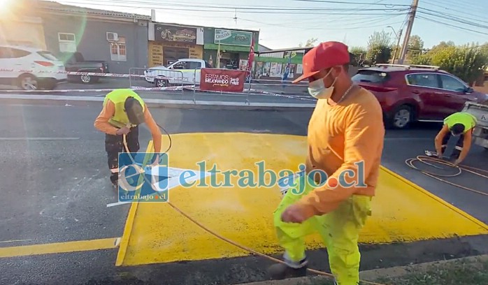 El viernes último se colocaron los reductores de velocidad y se evalúa el traslado del semáforo hacia la intersección con Pantaleón Cortez.