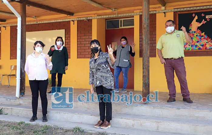 Tras gestiones de la diputada Carolina Marzán, los alumnos de la escuela Las Peñas de Llay Llay podrían retomar sus clases por radio.