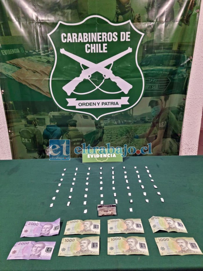 La droga y dinero incautado por personal del OS-7.