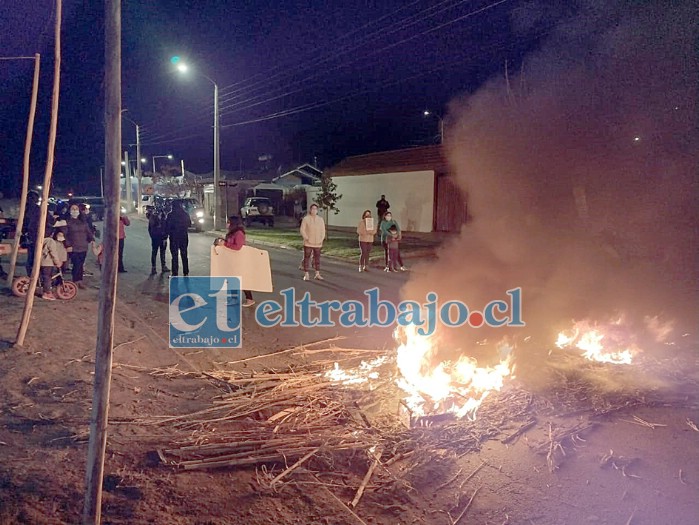 Vecinos el día de la protesta por allá en el mes de mayo de este año.