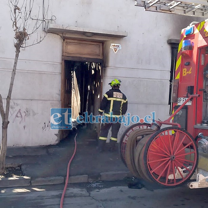 Día viernes personal de Bomberos yendo nuevamente al lugar por un rebrote.