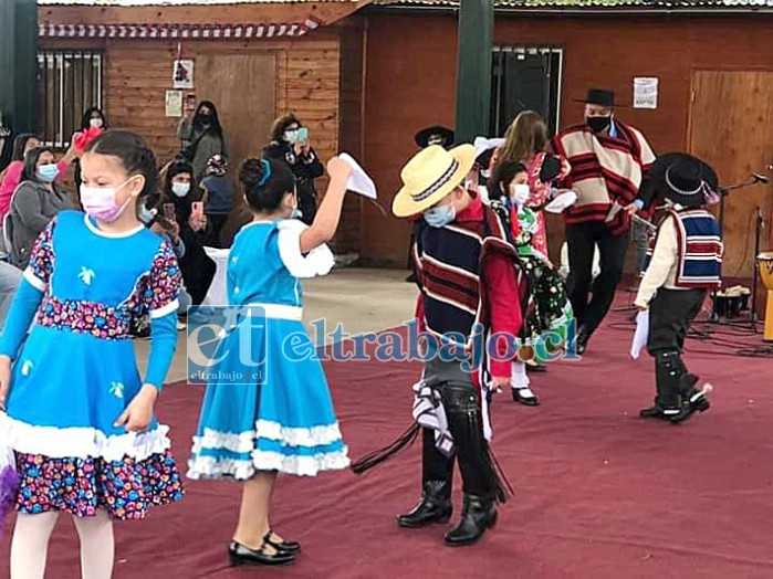 A BAILAR CHIQUILLOS.- Para estas Fiestas Patrias se anuncia una semana sin lluvias, excelente clima para vivir con alegría y cautela las fiestas.