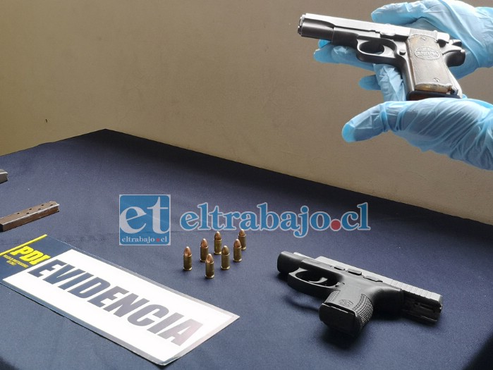 Las armas incautadas por la PDI Los Andes en este procedimiento.