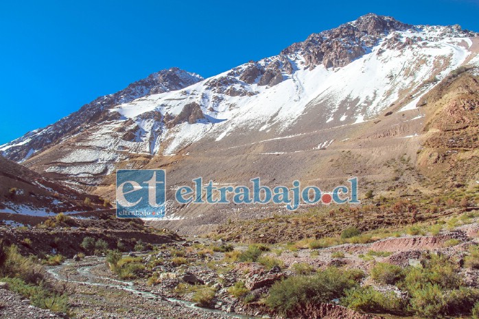 El sector Las Tejas es parte de la llamada ‘Ruta del Ejército de Los Andes’, un verdadero paraíso que la gran minería destruirá de prosperar el nefasto proyecto.